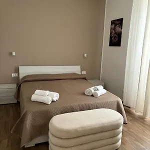 Fossi A Casa , Palermo Italia